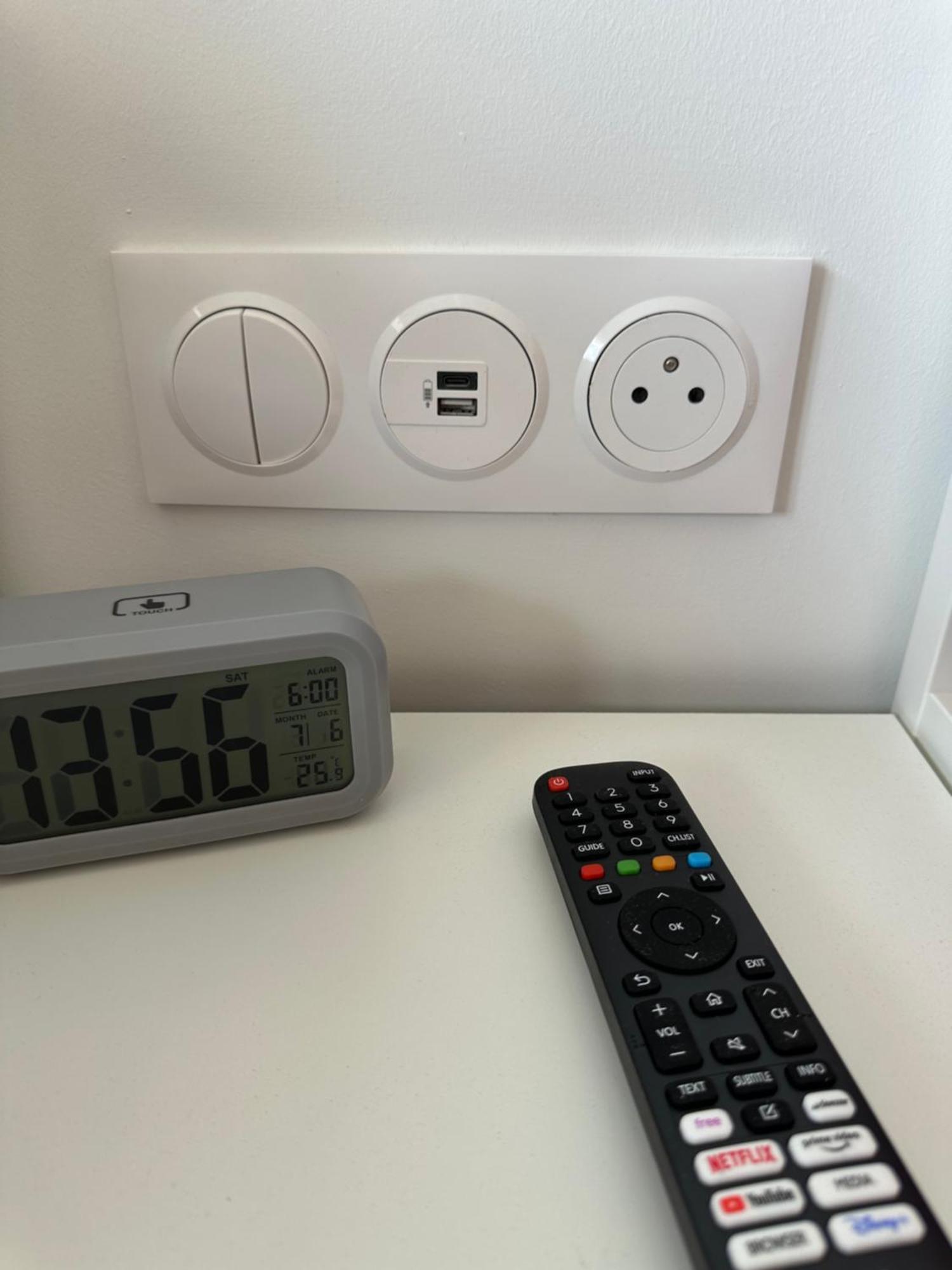 Paris Pantin Magnifique Appartement 4 Pieces De 108M2 Avec 2 Parking Interieur - Tres Cosy Pour 1 A 12 Personnes - Entierement Refait A Neuf Entire Apartment Luxurious And Warm - Pantin Paris 19 Eme Free Wifi Gratuit Bagian luar foto