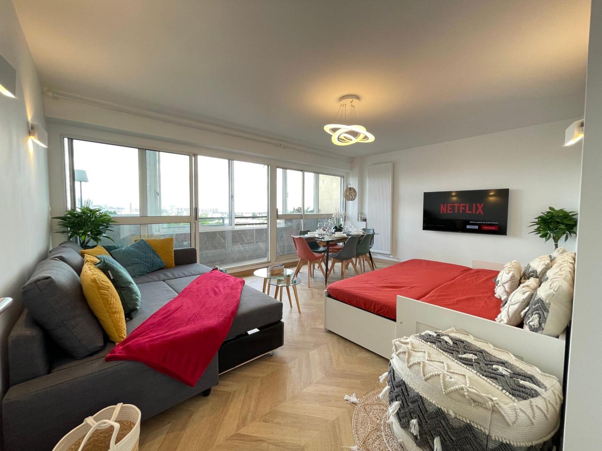 Paris Pantin Magnifique Appartement 4 Pieces De 108M2 Avec 2 Parking Interieur - Tres Cosy Pour 1 A 12 Personnes - Entierement Refait A Neuf Entire Apartment Luxurious And Warm - Pantin Paris 19 Eme Free Wifi Gratuit Bagian luar foto