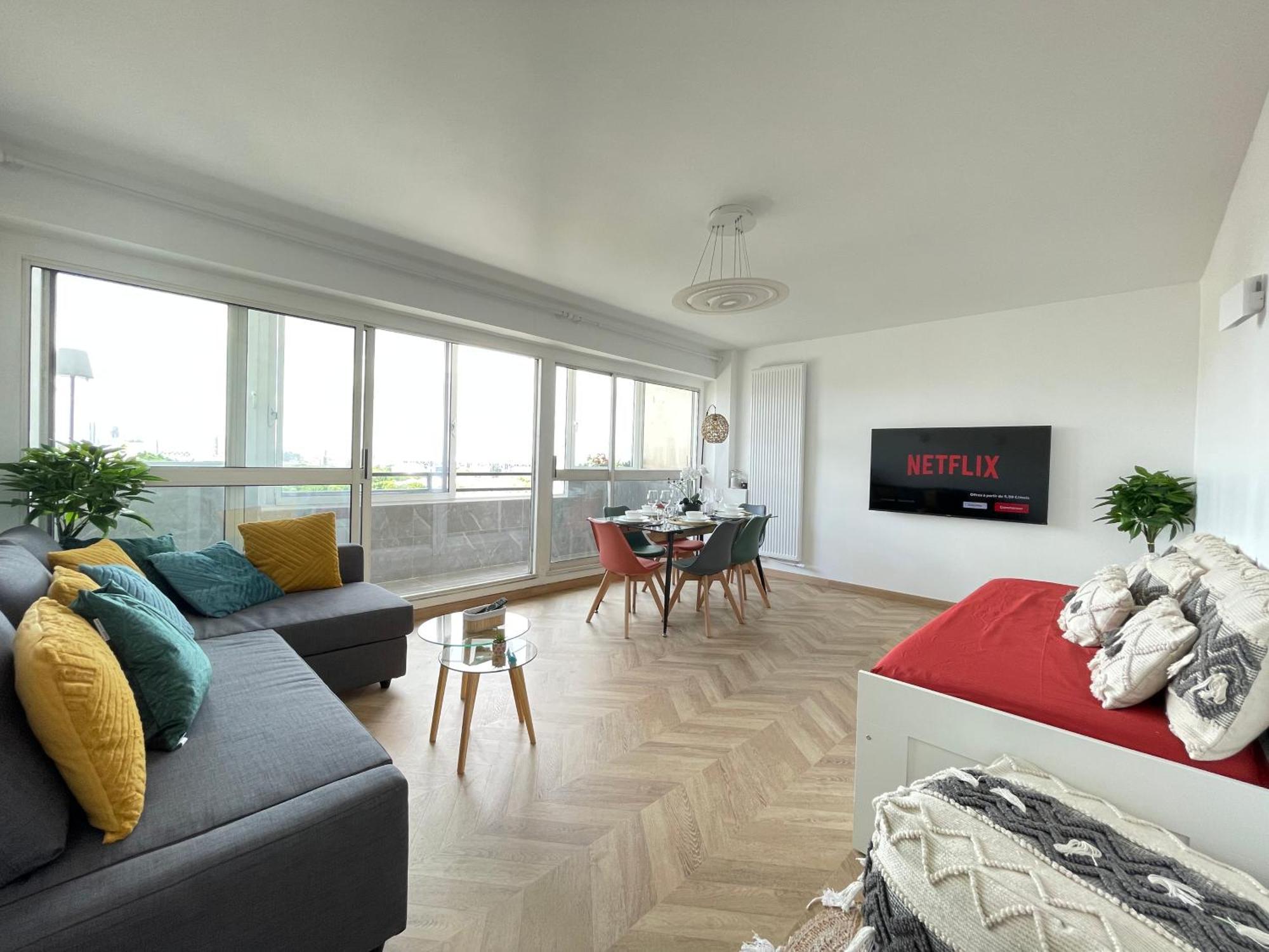 Paris Pantin Magnifique Appartement 4 Pieces De 108M2 Avec 2 Parking Interieur - Tres Cosy Pour 1 A 12 Personnes - Entierement Refait A Neuf Entire Apartment Luxurious And Warm - Pantin Paris 19 Eme Free Wifi Gratuit Bagian luar foto