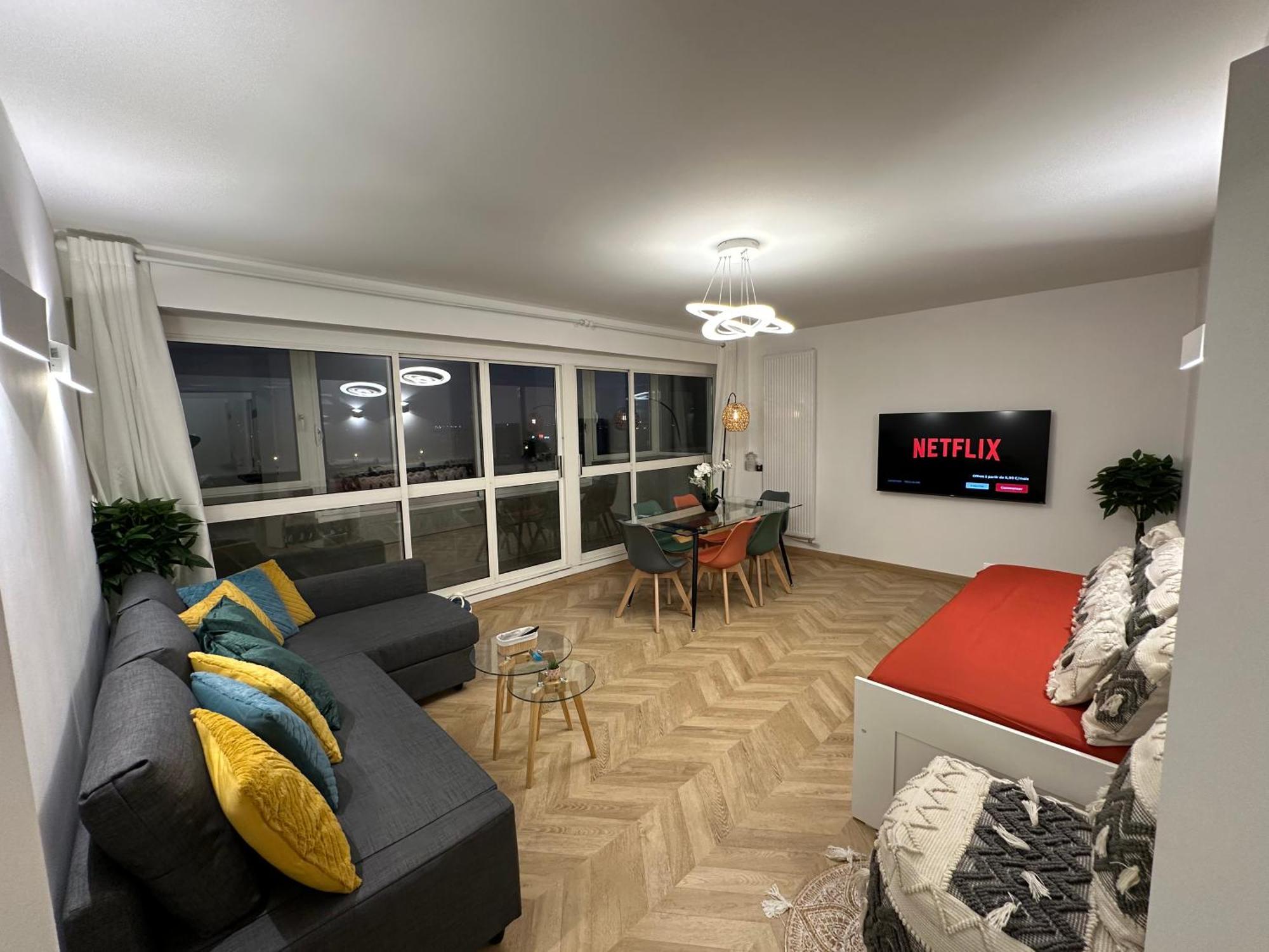 Paris Pantin Magnifique Appartement 4 Pieces De 108M2 Avec 2 Parking Interieur - Tres Cosy Pour 1 A 12 Personnes - Entierement Refait A Neuf Entire Apartment Luxurious And Warm - Pantin Paris 19 Eme Free Wifi Gratuit Bagian luar foto